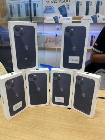 Apple iPhone 13