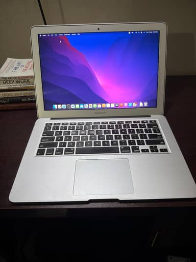 MacBook Air 13" 2017 | Core i5 | 8GB RAM | 10/10 Condition