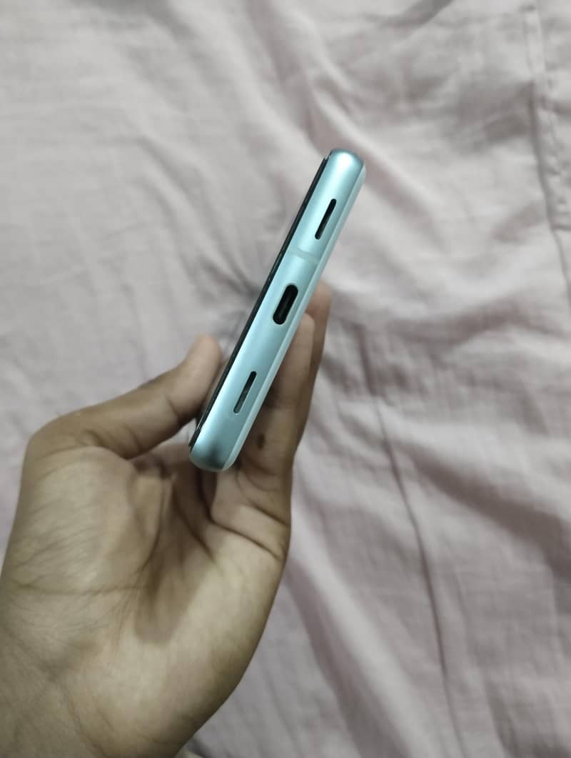 Google Pixel 7a 4