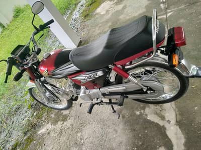Honda Cd-70 2025/2026 just 2700km driven