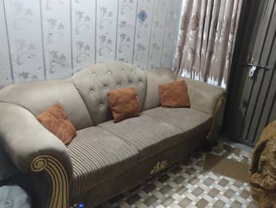 1 2 3 seater sofas in just good condition