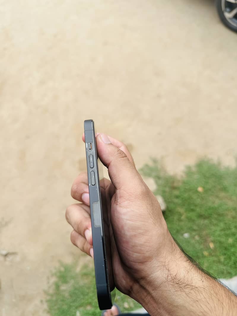 Apple iPhone 14 Pro 2