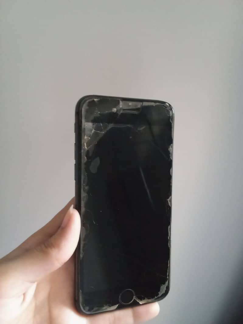 iPhone 8 4
