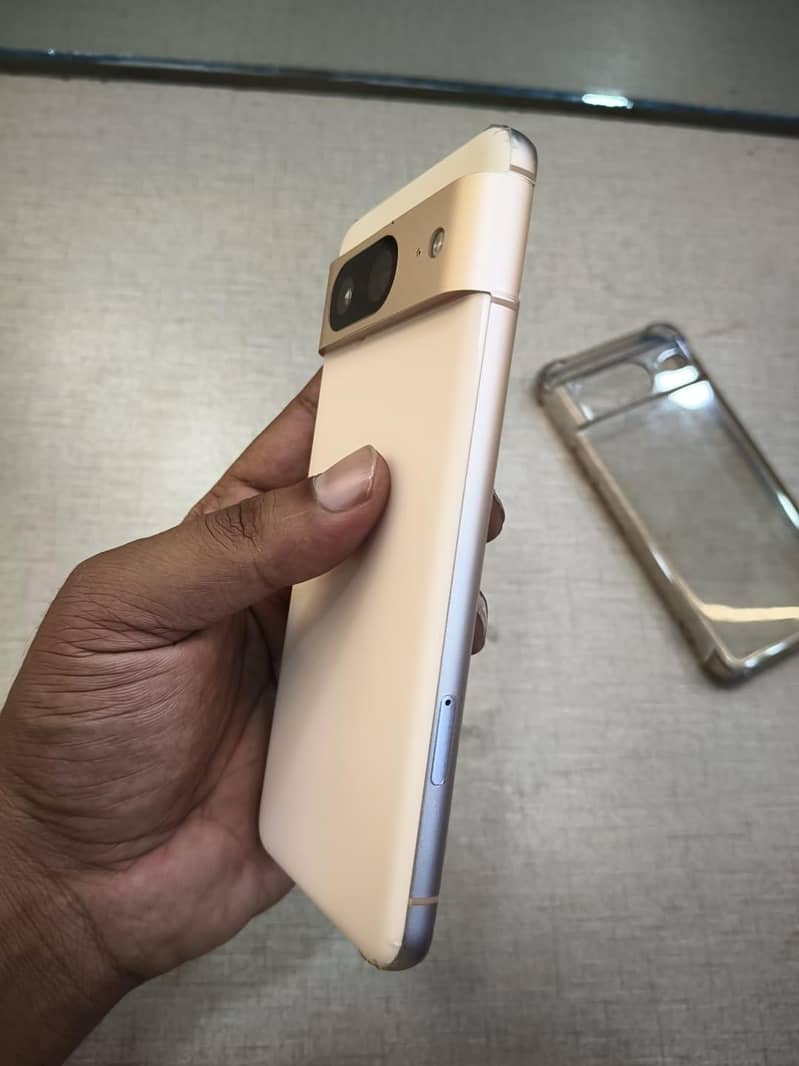 Google Pixel 8 2