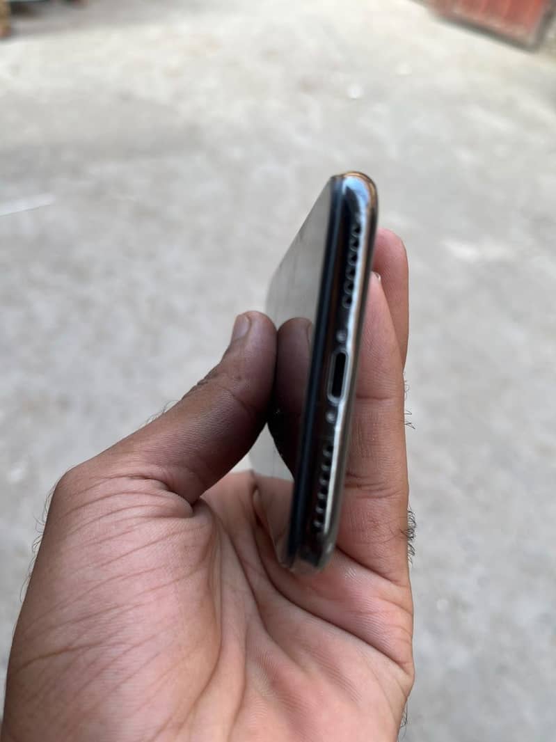 Apple iPhone X 2