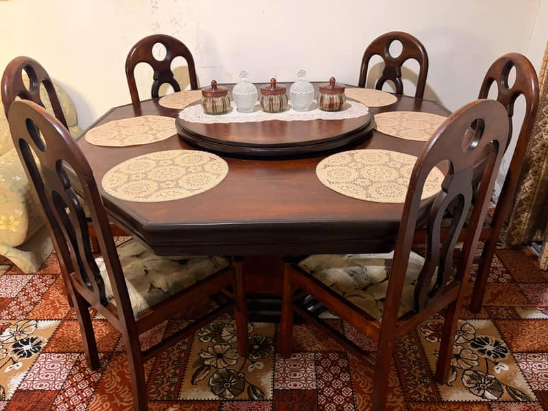 Dinning Table 4