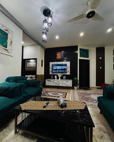 2 Bed Furnished apartment available for daily Bases