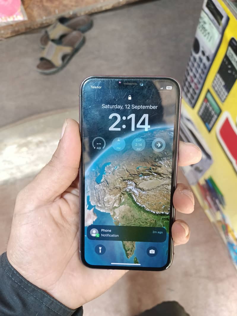 Apple iPhone X 0