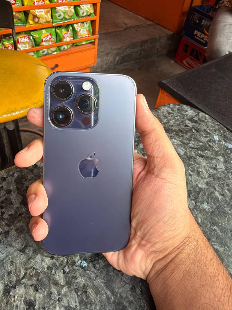 Apple iPhone 14 Pro 1