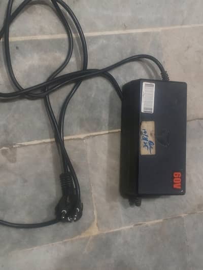 brnad new  orignel charrher electric bike metro. condition 10byten
