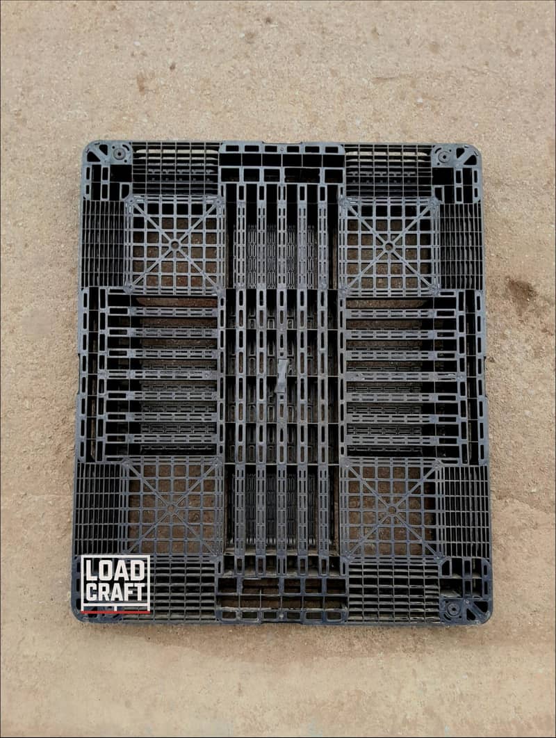 Plastic Pallet 2