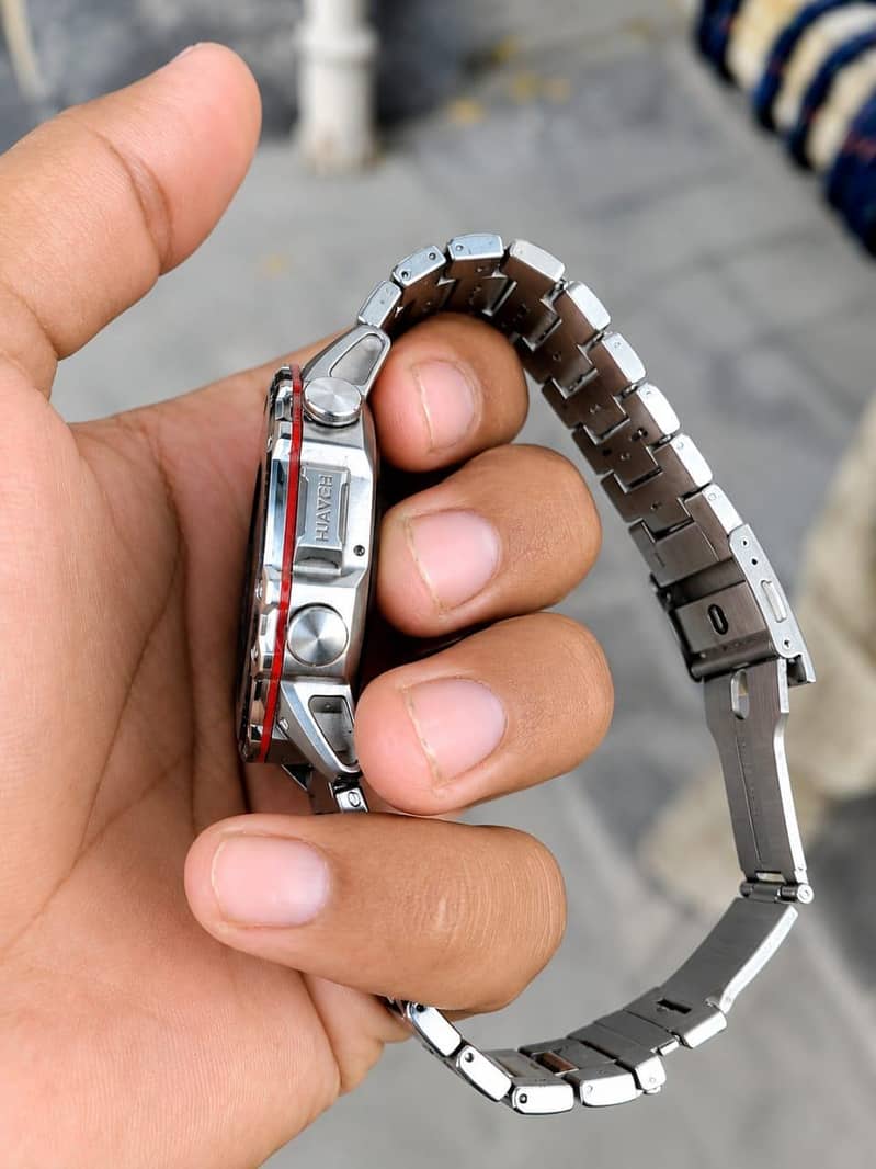 zero revolt Smart watch 1