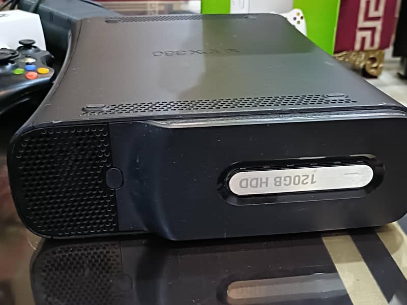 XBOX 360 MINT Condition 5