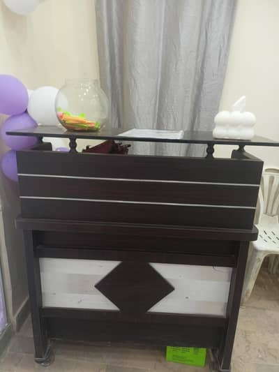 table for sale with drawers
