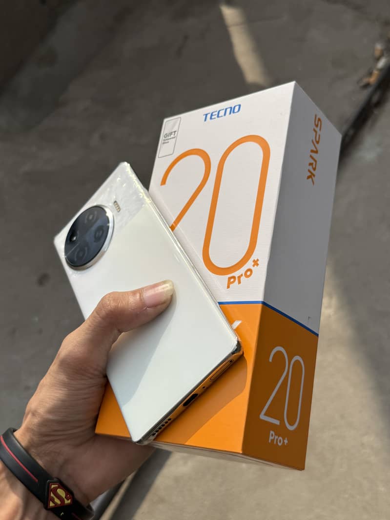 Tecno Spark 20 Pro Plus 1