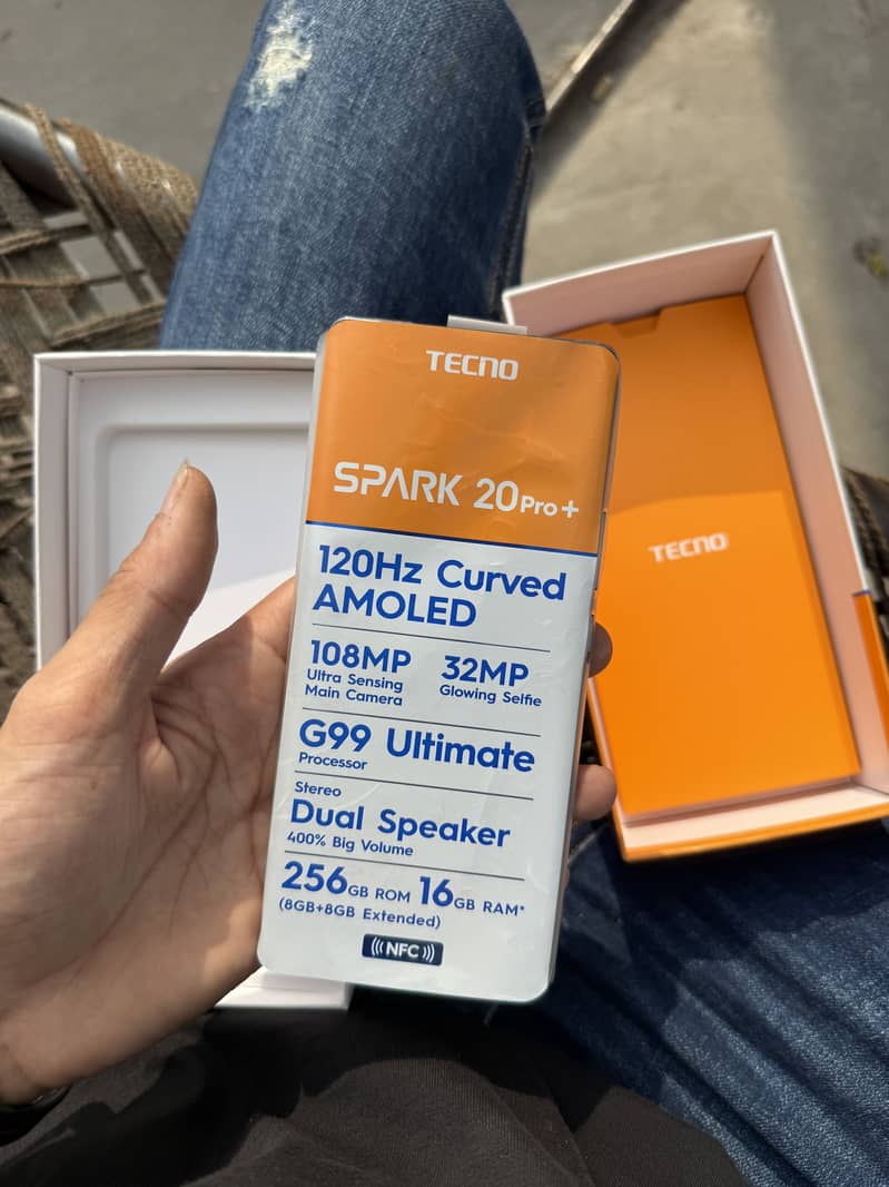 Tecno Spark 20 Pro Plus 8