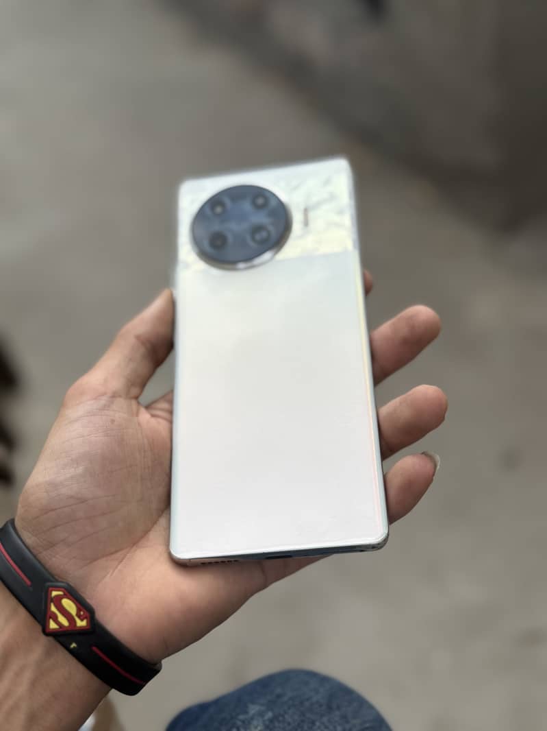 Tecno Spark 20 Pro Plus 9