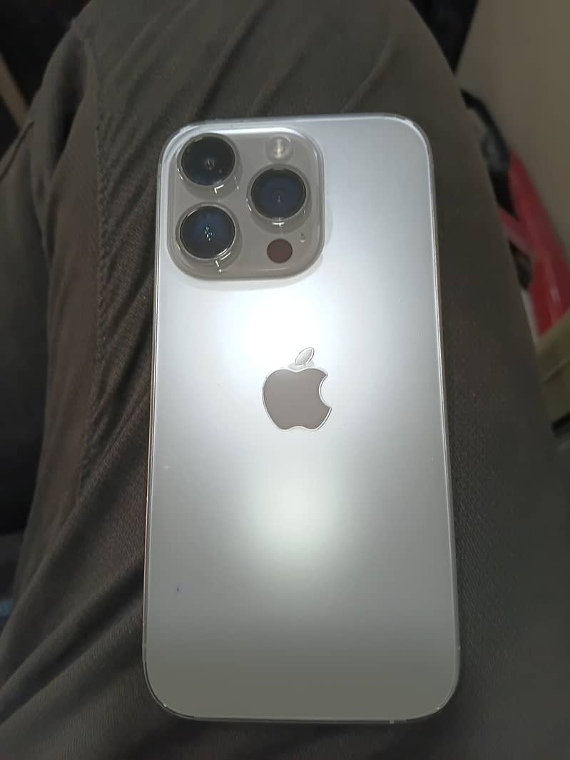 Apple iPhone 14 Pro 0