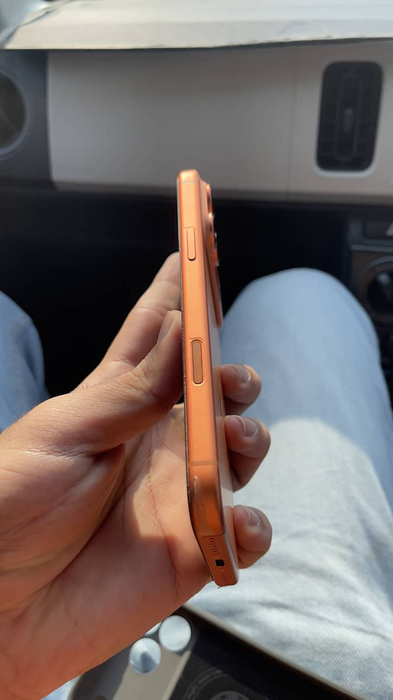 Apple iPhone 17 Pro Max 1