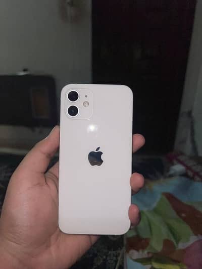 Apple iPhone 12