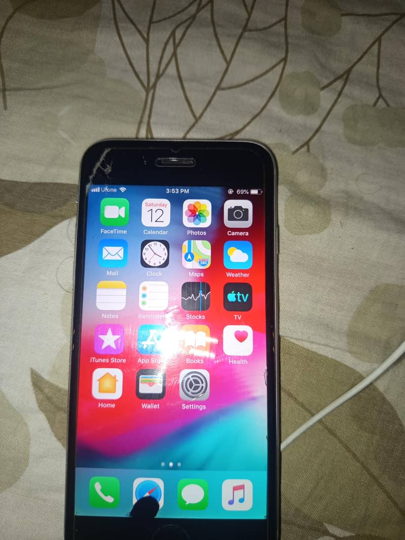 Apple iPhone 6 2