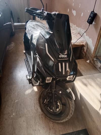 evee sqube 2500 km use. 03065960769