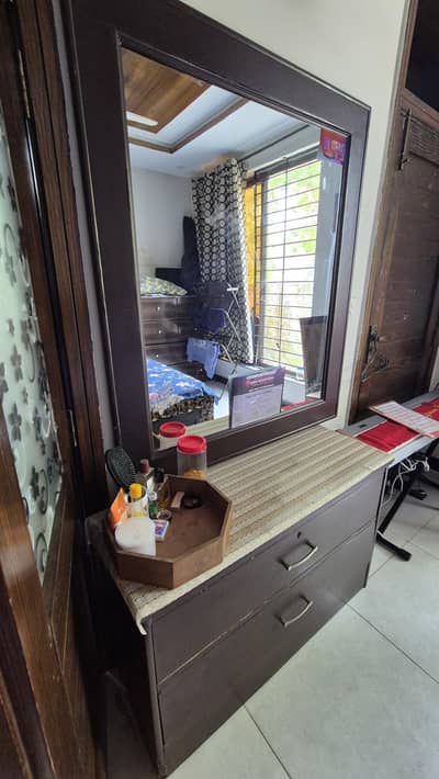 Mirror (Dressing Table) with Drawers