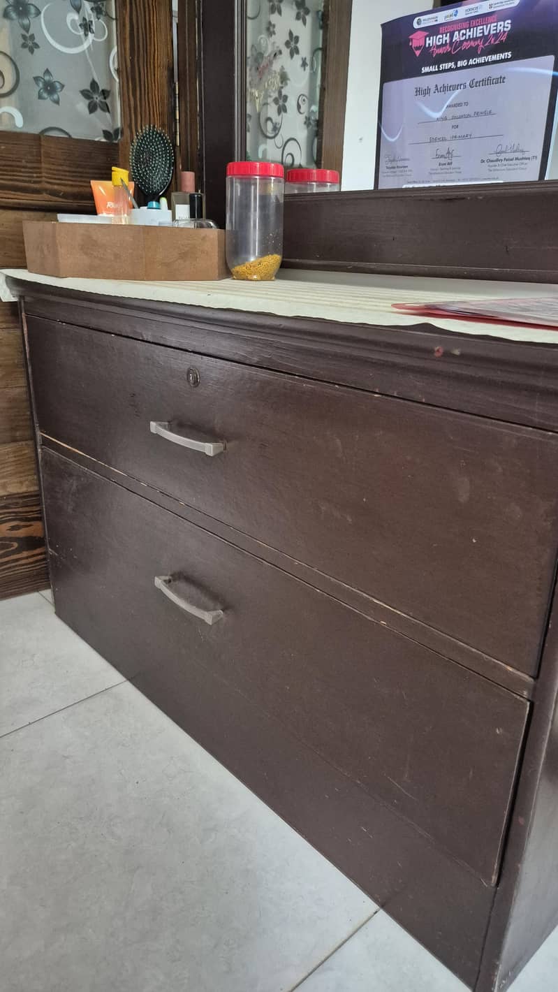 Mirror (Dressing Table) with Drawers 4