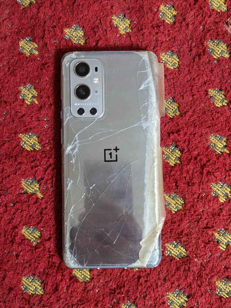 One Plus 9 pro 0