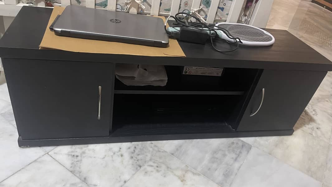 Tv console 0