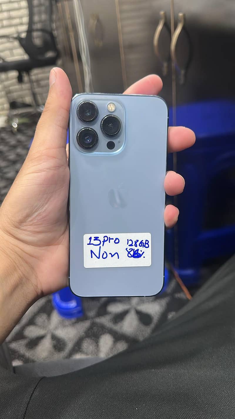 Apple iPhone 13 Pro 0