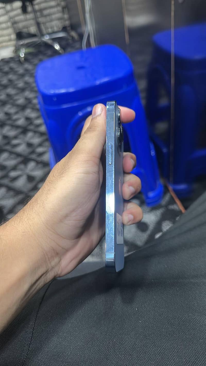 Apple iPhone 13 Pro 1