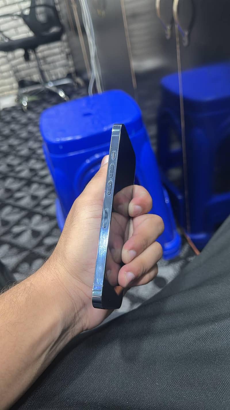 Apple iPhone 13 Pro 3