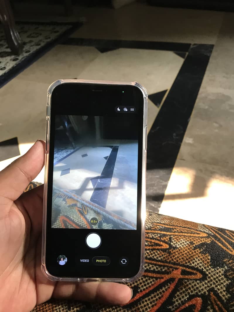 Apple iPhone 11 3