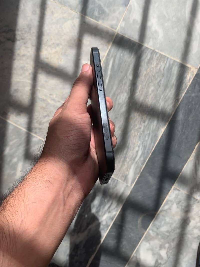 Apple iPhone 15 1