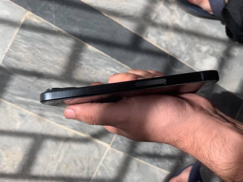 Apple iPhone 15 3