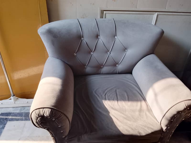 5 seater sofa 4