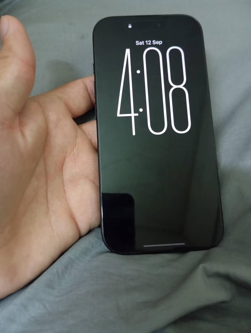iPhone 16 Pro Jv 1