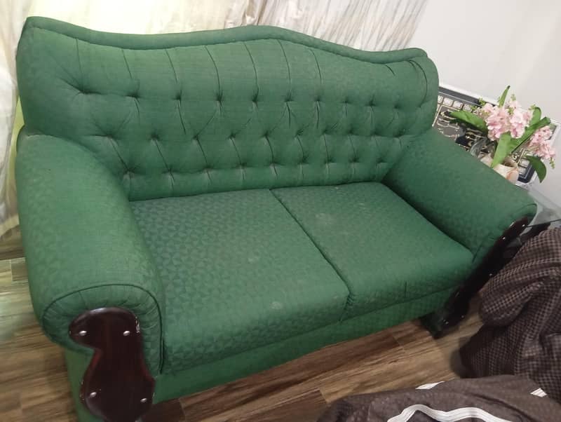 Solid wood Sofa in new Condition 0