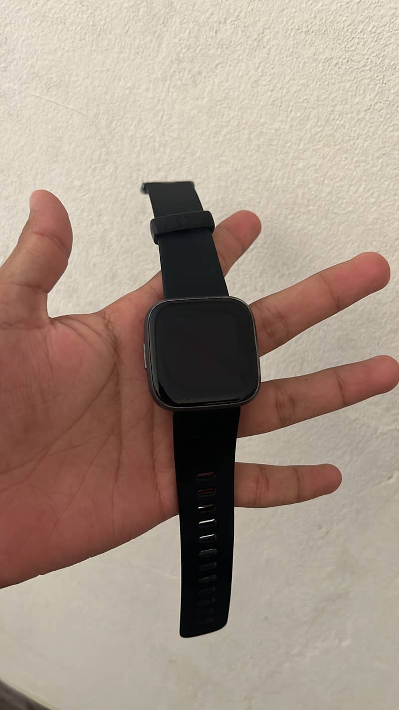 Fitbit versa 2 watch 1
