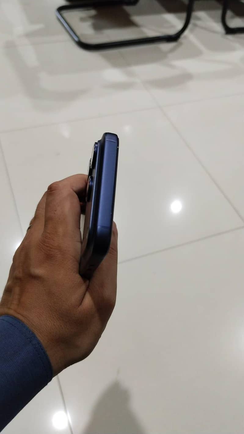 Apple iPhone 17 Pro Max 2