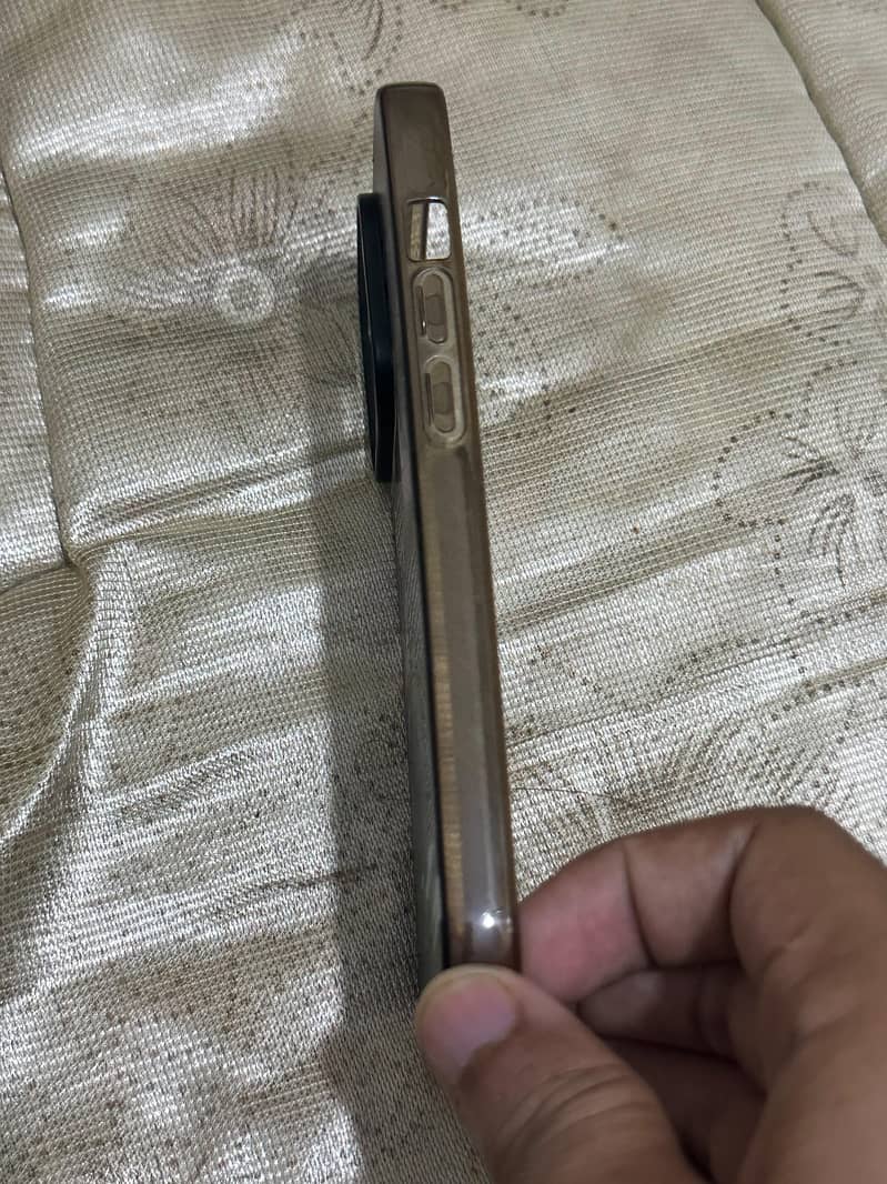 2 iphone 14pro case 6