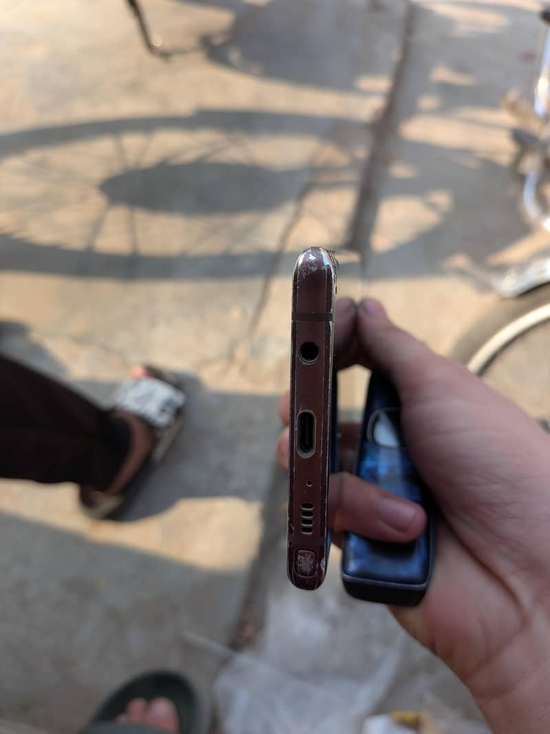 Samsung Mobile Note 9 3