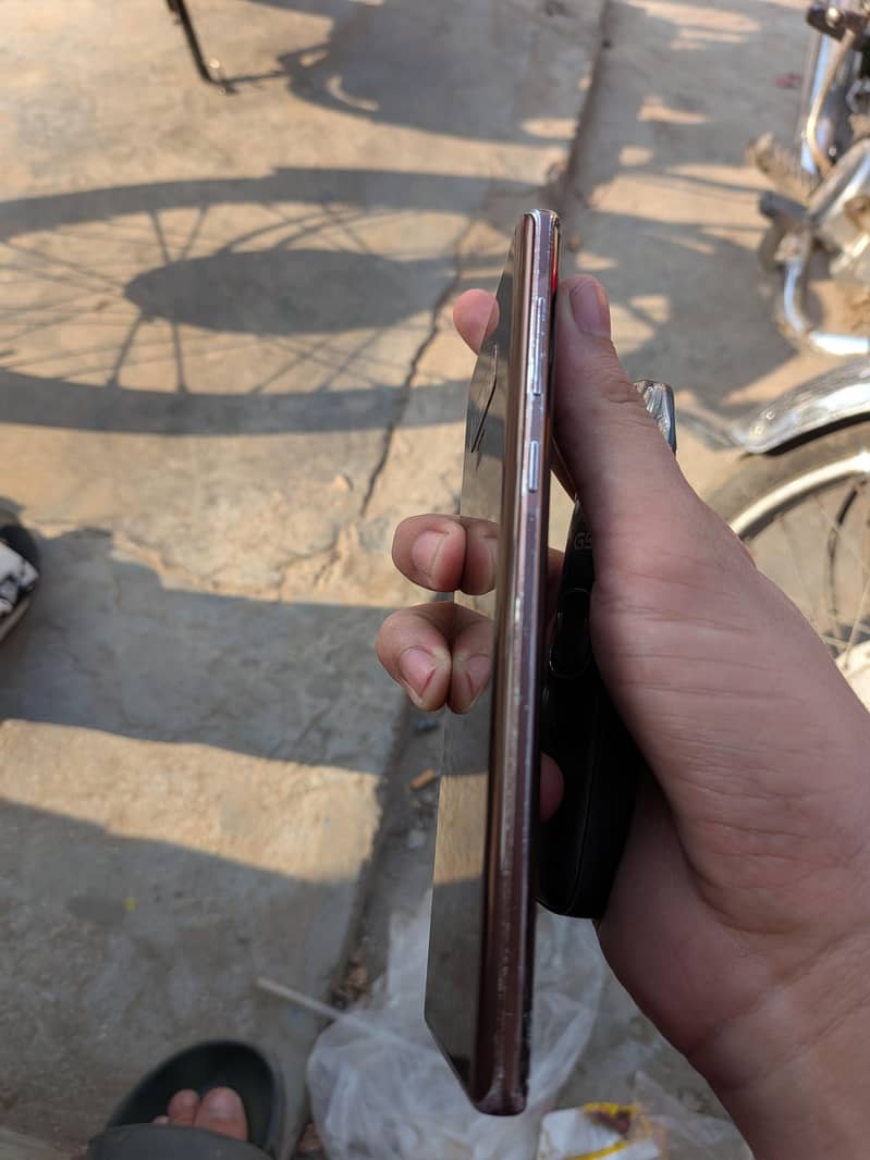 Samsung Mobile Note 9 4