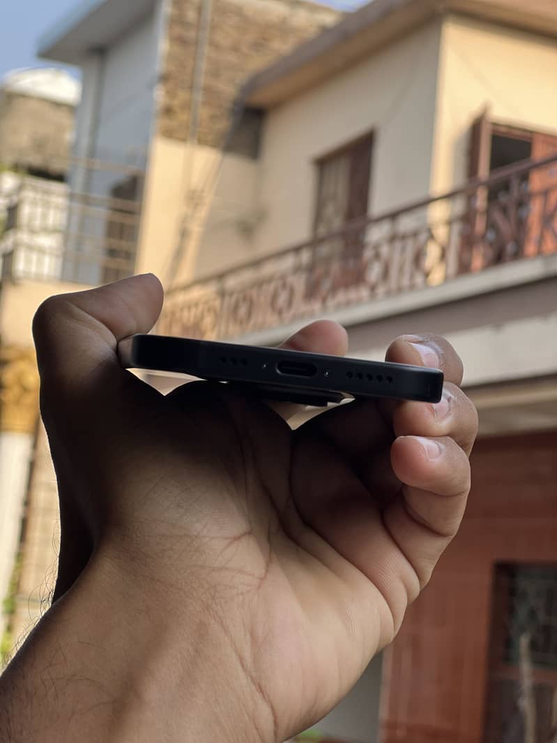 Apple iPhone 15 3