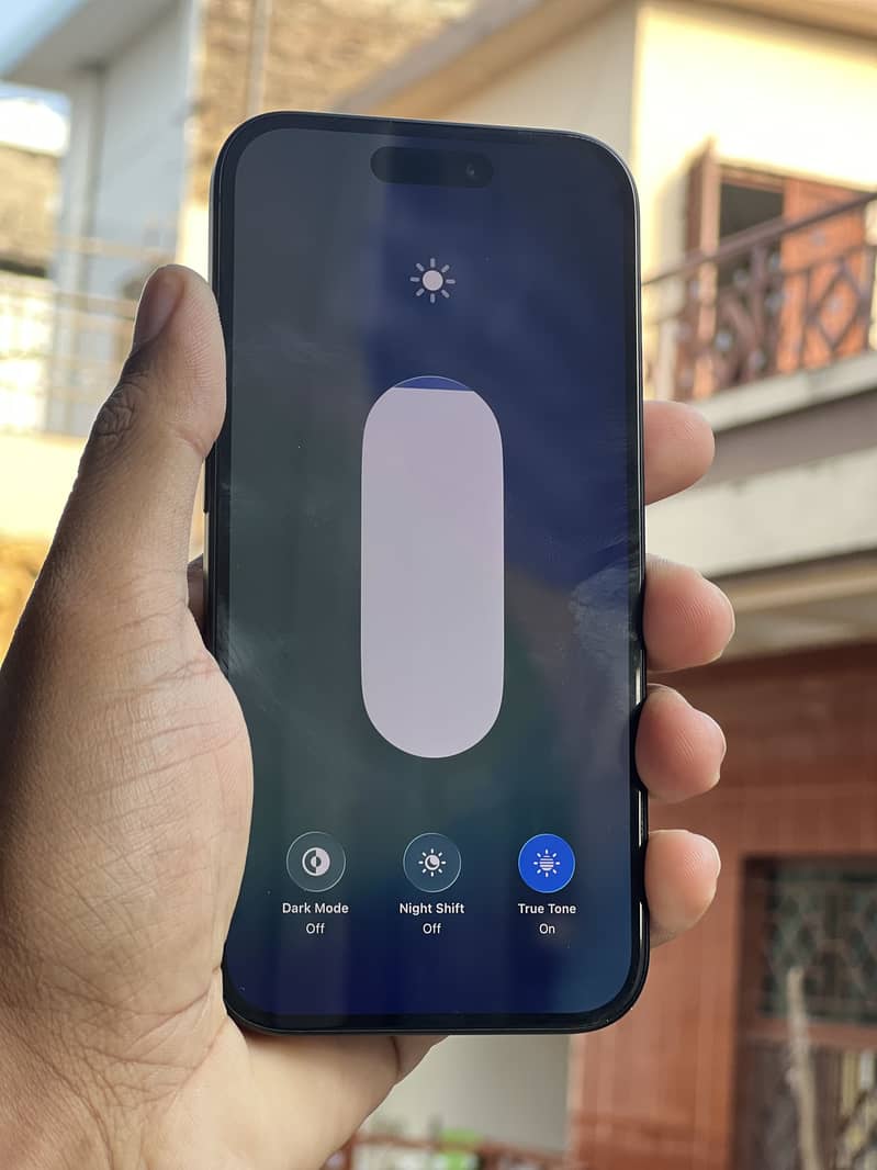Apple iPhone 15 5