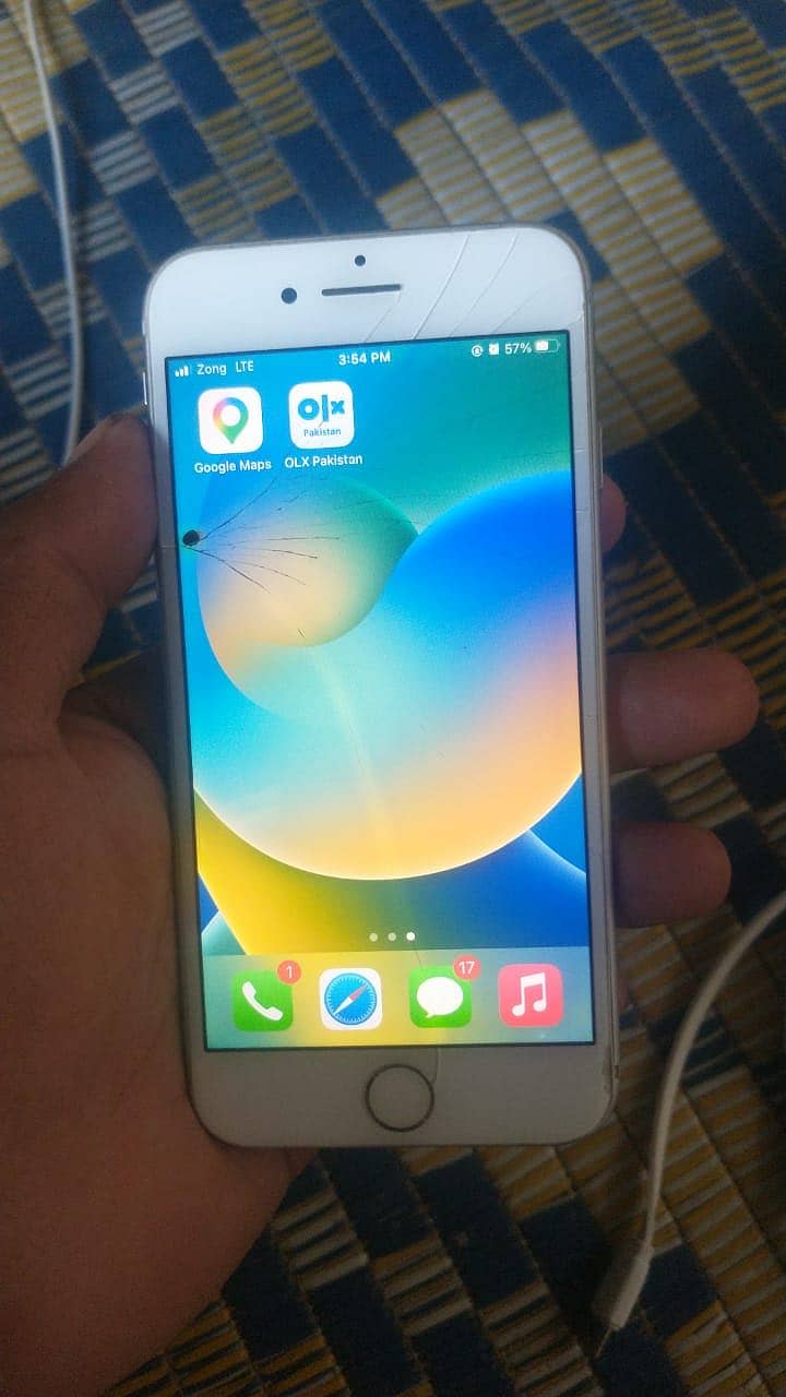 Apple iPhone 8 1