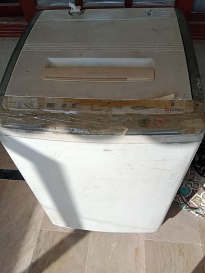 dowlance washing machine fully auto matic full size for sale