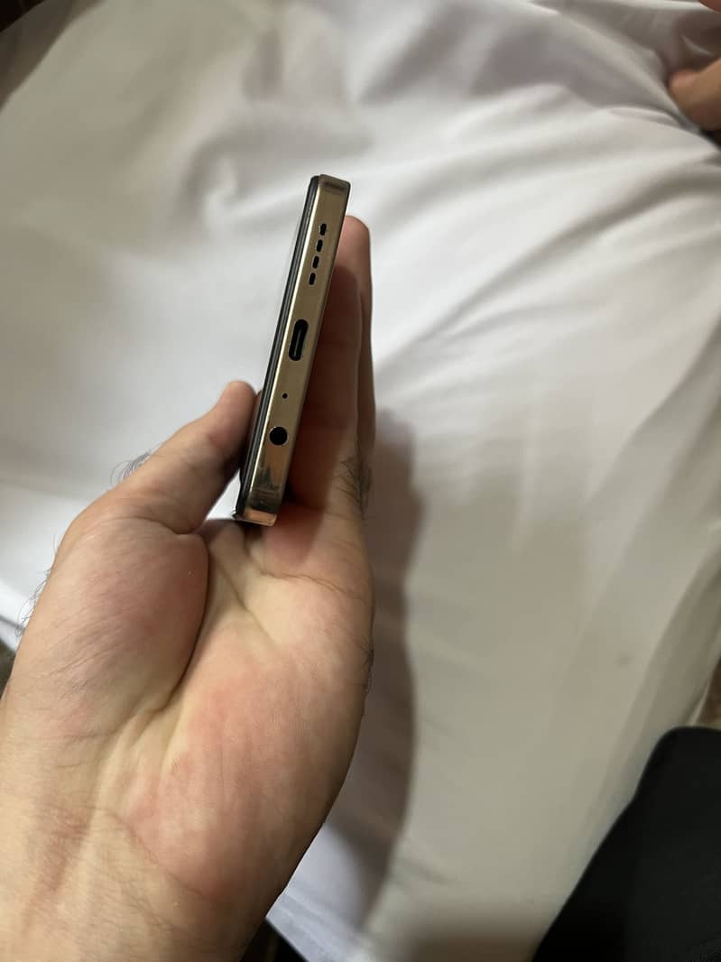 Infinix Note 30 4