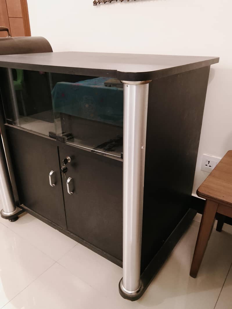 TV trolley 2